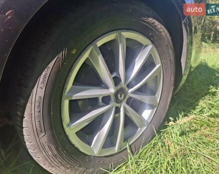 Серый Рено Меган, объемом двигателя 1.5 л и пробегом 270 тыс. км за 13700 $, фото 4 на Automoto.ua