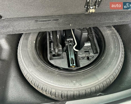 Сірий Рено Меган, об'ємом двигуна 1.46 л та пробігом 190 тис. км за 12600 $, фото 27 на Automoto.ua