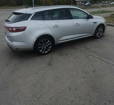 Рено Меган 2017 у Запоріжжя на Automoto.ua Сірий Рено Меган, об'ємом двигуна 1.46 л та пробігом 165 тис. км за 14500 $, фото 2 на Automoto.ua