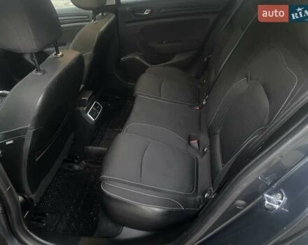 Сірий Рено Меган, об'ємом двигуна 1.46 л та пробігом 235 тис. км за 12000 $, фото 35 на Automoto.ua