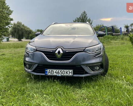 Серый Рено Меган, объемом двигателя 1.46 л и пробегом 240 тыс. км за 12600 $, фото 1 на Automoto.ua