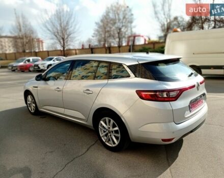 Серый Рено Меган, объемом двигателя 0 л и пробегом 215 тыс. км за 11399 $, фото 2 на Automoto.ua