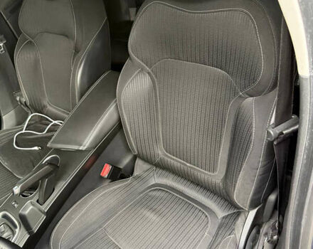 Сірий Рено Меган, об'ємом двигуна 1.46 л та пробігом 230 тис. км за 12500 $, фото 23 на Automoto.ua