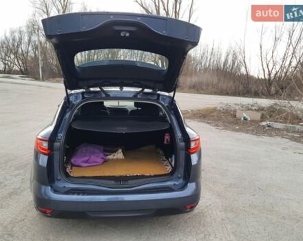 Серый Рено Меган, объемом двигателя 1.46 л и пробегом 250 тыс. км за 13600 $, фото 4 на Automoto.ua