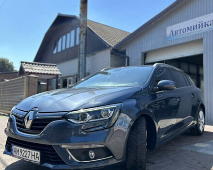 Серый Рено Меган, объемом двигателя 1.46 л и пробегом 250 тыс. км за 12500 $, фото 4 на Automoto.ua