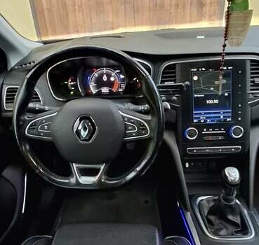 Рено Меган 2018 в Мукачеве на Automoto.ua Серый Рено Меган, объемом двигателя 1.6 л и пробегом 243 тыс. км за 15200 $, фото 24 на Automoto.ua