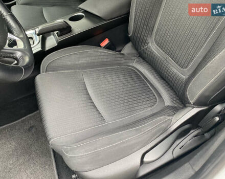 Сірий Рено Меган, об'ємом двигуна 1.5 л та пробігом 217 тис. км за 13550 $, фото 40 на Automoto.ua