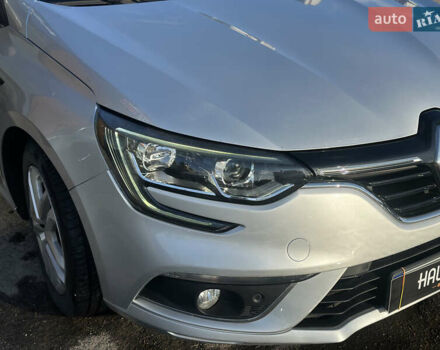 Серый Рено Меган, объемом двигателя 1.46 л и пробегом 188 тыс. км за 13999 $, фото 8 на Automoto.ua