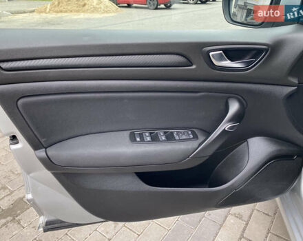 Сірий Рено Меган, об'ємом двигуна 1.5 л та пробігом 217 тис. км за 13550 $, фото 28 на Automoto.ua