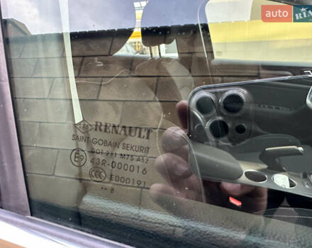 Сірий Рено Меган, об'ємом двигуна 1.5 л та пробігом 230 тис. км за 13300 $, фото 28 на Automoto.ua