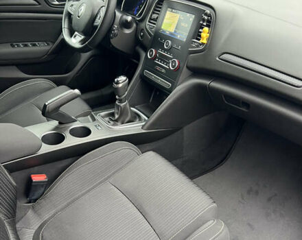 Серый Рено Меган, объемом двигателя 0 л и пробегом 174 тыс. км за 15100 $, фото 35 на Automoto.ua