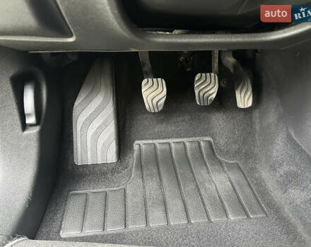 Сірий Рено Меган, об'ємом двигуна 1.5 л та пробігом 230 тис. км за 13300 $, фото 51 на Automoto.ua