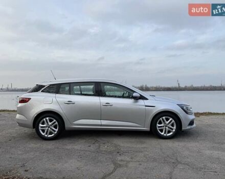 Серый Рено Меган, объемом двигателя 1.5 л и пробегом 165 тыс. км за 13900 $, фото 3 на Automoto.ua