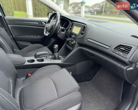 Серый Рено Меган, объемом двигателя 1.5 л и пробегом 178 тыс. км за 13900 $, фото 88 на Automoto.ua