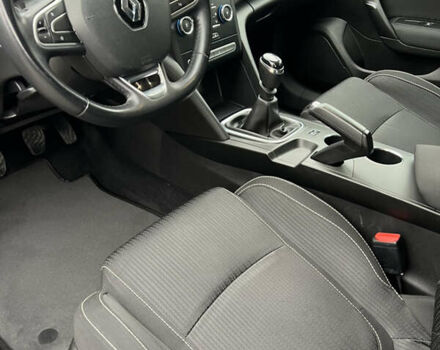 Серый Рено Меган, объемом двигателя 0 л и пробегом 174 тыс. км за 15100 $, фото 23 на Automoto.ua