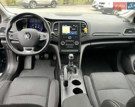 Серый Рено Меган, объемом двигателя 0 л и пробегом 174 тыс. км за 15100 $, фото 25 на Automoto.ua