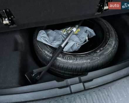 Серый Рено Меган, объемом двигателя 1.5 л и пробегом 240 тыс. км за 12500 $, фото 43 на Automoto.ua