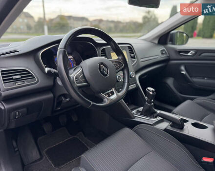 Серый Рено Меган, объемом двигателя 1.5 л и пробегом 178 тыс. км за 13900 $, фото 77 на Automoto.ua