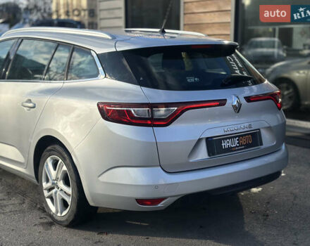 Серый Рено Меган, объемом двигателя 1.46 л и пробегом 188 тыс. км за 13999 $, фото 12 на Automoto.ua