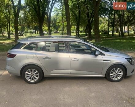 Рено Меган 2019 в Житомире на Automoto.ua Серый Рено Меган, объемом двигателя 1.46 л и пробегом 229 тыс. км за 13250 $, фото 7 на Automoto.ua