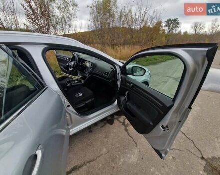 Рено Меган 2019 в Броварах на Automoto.ua Серый Рено Меган, объемом двигателя 1.5 л и пробегом 239 тыс. км за 14600 $, фото 3 на Automoto.ua