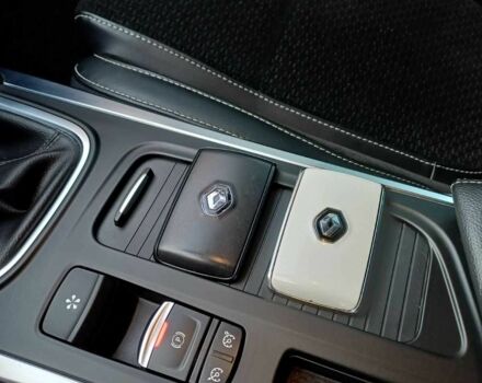 Серый Рено Меган, объемом двигателя 0 л и пробегом 128 тыс. км за 375 $, фото 9 на Automoto.ua