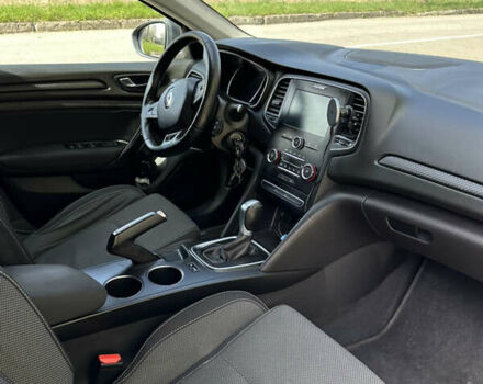 Серый Рено Меган, объемом двигателя 1.46 л и пробегом 180 тыс. км за 13250 $, фото 24 на Automoto.ua