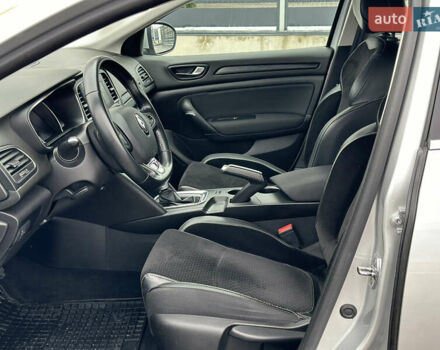 Серый Рено Меган, объемом двигателя 1.46 л и пробегом 211 тыс. км за 13550 $, фото 8 на Automoto.ua