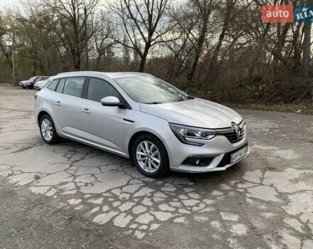 Серый Рено Меган, объемом двигателя 1.46 л и пробегом 230 тыс. км за 13400 $, фото 7 на Automoto.ua