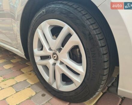 Рено Меган 2019 у Вінниці на Automoto.ua Сірий Рено Меган, об'ємом двигуна 1.46 л та пробігом 153 тис. км за 14950 $, фото 2 на Automoto.ua
