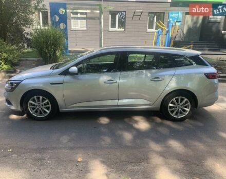 Рено Меган 2019 в Житомире на Automoto.ua Серый Рено Меган, объемом двигателя 1.46 л и пробегом 229 тыс. км за 13250 $, фото 3 на Automoto.ua