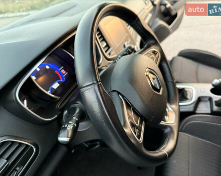 Серый Рено Меган, объемом двигателя 1.5 л и пробегом 96 тыс. км за 15399 $, фото 60 на Automoto.ua