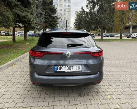 Серый Рено Меган, объемом двигателя 1.46 л и пробегом 220 тыс. км за 14900 $, фото 4 на Automoto.ua