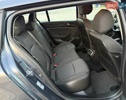 Серый Рено Меган, объемом двигателя 1.5 л и пробегом 96 тыс. км за 15399 $, фото 6 на Automoto.ua