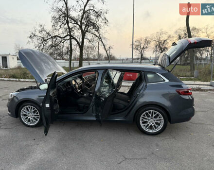 Серый Рено Меган, объемом двигателя 1.5 л и пробегом 96 тыс. км за 15399 $, фото 103 на Automoto.ua