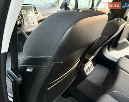 Серый Рено Меган, объемом двигателя 1.5 л и пробегом 96 тыс. км за 15399 $, фото 65 на Automoto.ua