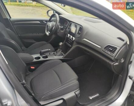 Сірий Рено Меган, об'ємом двигуна 1.5 л та пробігом 184 тис. км за 15500 $, фото 24 на Automoto.ua