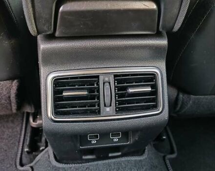 Серый Рено Меган, объемом двигателя 1.5 л и пробегом 135 тыс. км за 15900 $, фото 27 на Automoto.ua