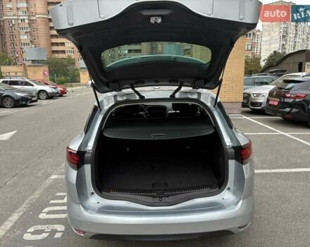 Сірий Рено Меган, об'ємом двигуна 1.46 л та пробігом 118 тис. км за 19000 $, фото 36 на Automoto.ua