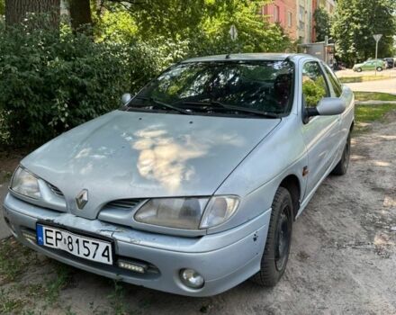 Серый Рено Меган, объемом двигателя 0 л и пробегом 240 тыс. км за 800 $, фото 1 на Automoto.ua