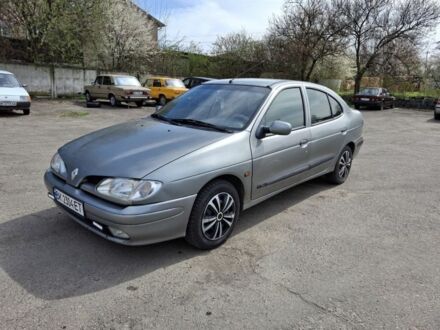 Рено Меган 1999 в Ровно на Automoto.ua Серый Рено Меган, объемом двигателя 1.6 л и пробегом 278 тыс. км за 2500 $, фото 1 на Automoto.ua