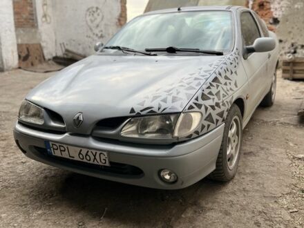 Рено Меган 1999 в Чугуеве на Automoto.ua Серый Рено Меган, объемом двигателя 1.9 л и пробегом 250 тыс. км за 1600 $, фото 1 на Automoto.ua