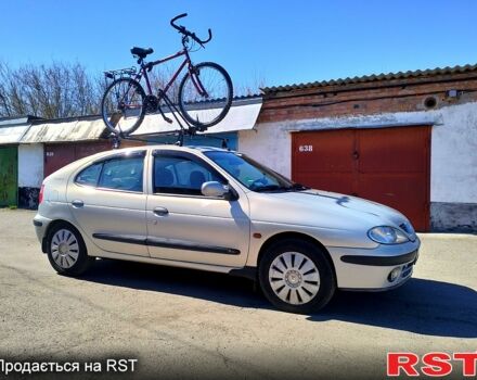 Сірий Рено Меган, об'ємом двигуна 1.6 л та пробігом 120 тис. км за 4800 $, фото 1 на Automoto.ua