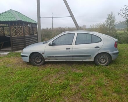 Серый Рено Меган, объемом двигателя 1 л и пробегом 300 тыс. км за 1200 $, фото 1 на Automoto.ua