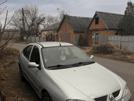 Сірий Рено Меган, об'ємом двигуна 1.6 л та пробігом 263 тис. км за 2000 $, фото 1 на Automoto.ua