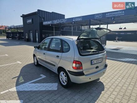 Рено Меган 2001 в Луцке на Automoto.ua Серый Рено Меган, объемом двигателя 1.6 л и пробегом 154 тыс. км за 4200 $, фото 1 на Automoto.ua