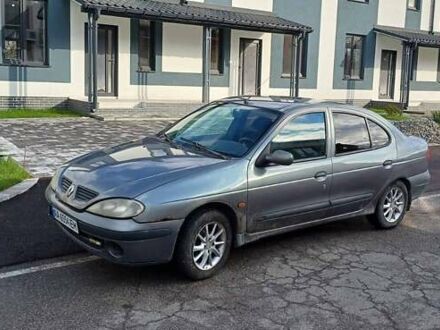 Рено Меган 2002 у Києві на Automoto.ua Сірий Рено Меган, об'ємом двигуна 1.4 л та пробігом 645 тис. км за 2600 $, фото 1 на Automoto.ua