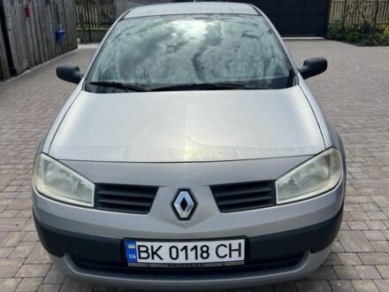 Рено Меган 2003 у Рівному на Automoto.ua Сірий Рено Меган, об'ємом двигуна 1.4 л та пробігом 3 тис. км за 2700 $, фото 1 на Automoto.ua