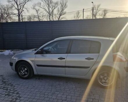 Серый Рено Меган, объемом двигателя 1.4 л и пробегом 300 тыс. км за 2900 $, фото 1 на Automoto.ua