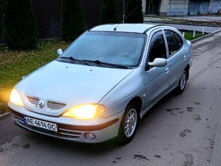 Серый Рено Меган, объемом двигателя 1.4 л и пробегом 158 тыс. км за 2700 $, фото 1 на Automoto.ua